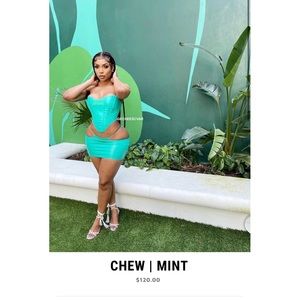 Geche Escvar Female Dress.